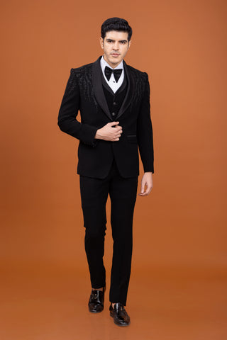 BLACK ESSANCE TUXEDO