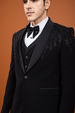 BLACK ESSANCE TUXEDO