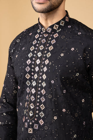 BLACK MIRROR KURTA SET