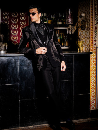 BLACK DYNASTY TUXEDO