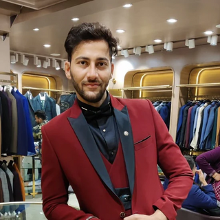 Dulhe ka 2025 coat pant pic